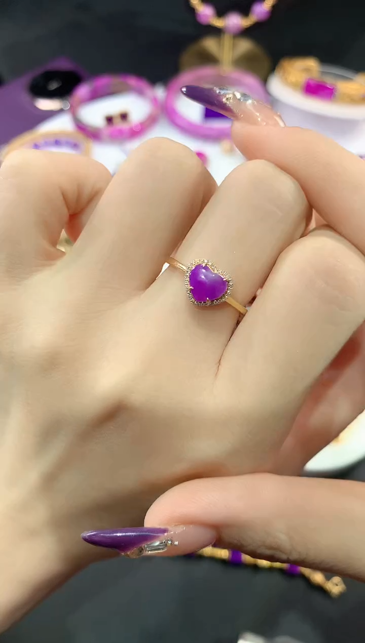 苏纪石（舒俱来）18K金镶嵌.戒指