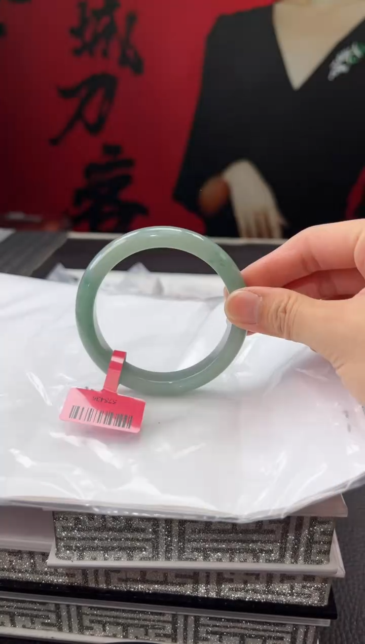 【闪购商品】翡翠手镯未镶嵌8翡翠手镯