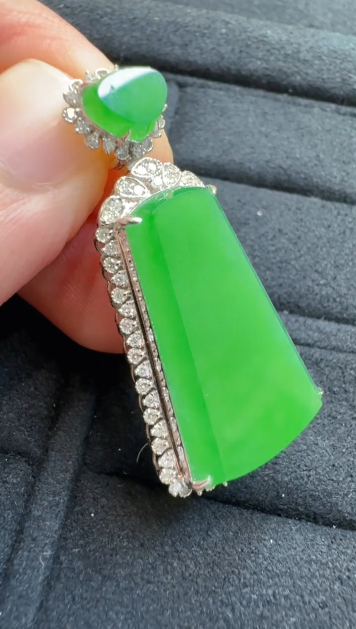 【闪购商品】翡翠18K金镶嵌吊坠(不含链)多样性团购发一件