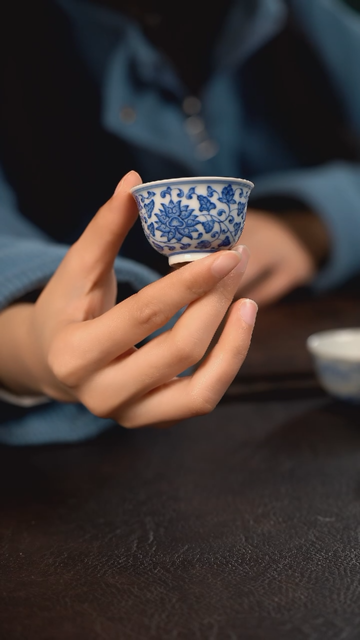 【闪购商品】杯聚澜堂点工缠枝一口杯