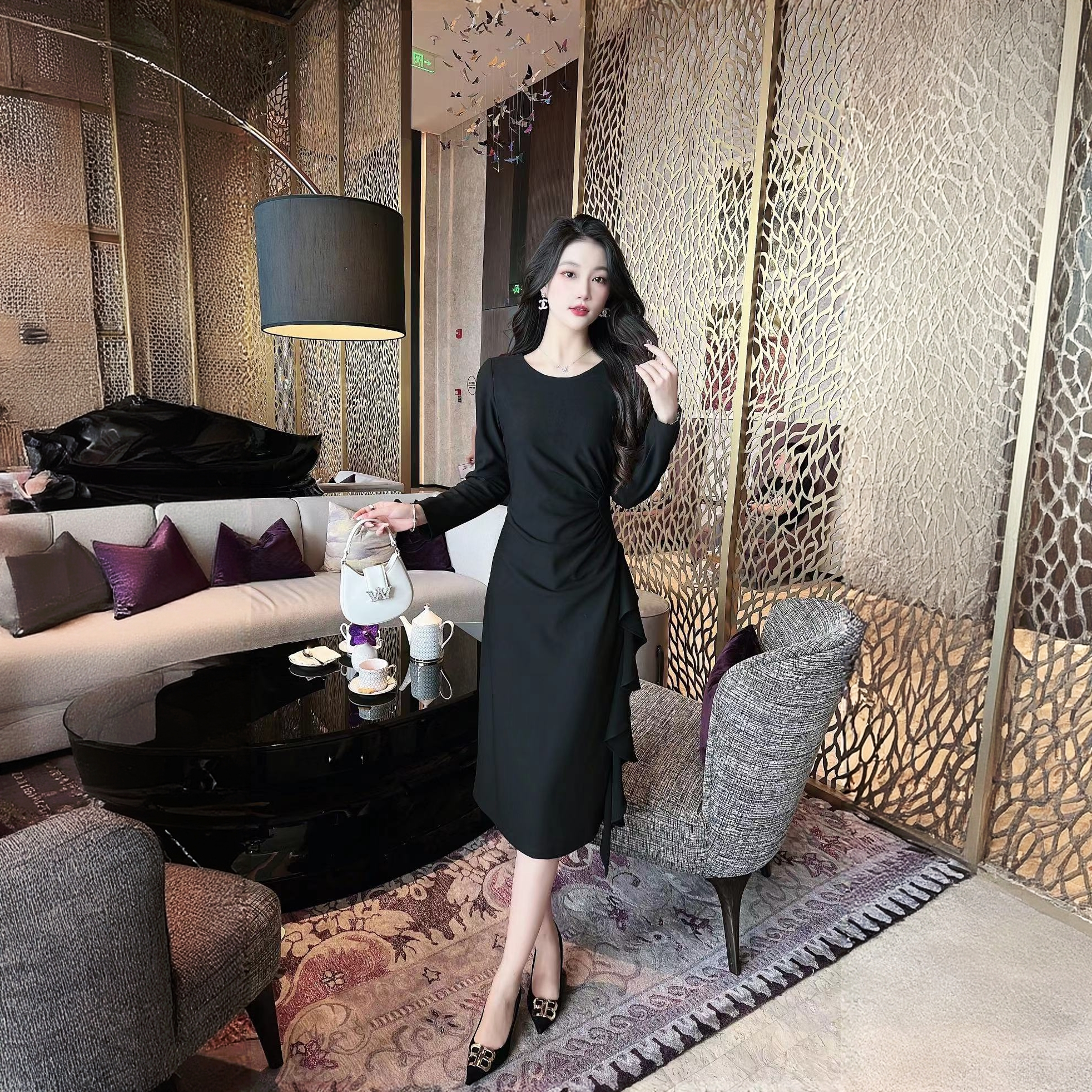 【专属价】法式千金收腰不规则显瘦长袖秋冬连衣裙轻奢针织修身设计