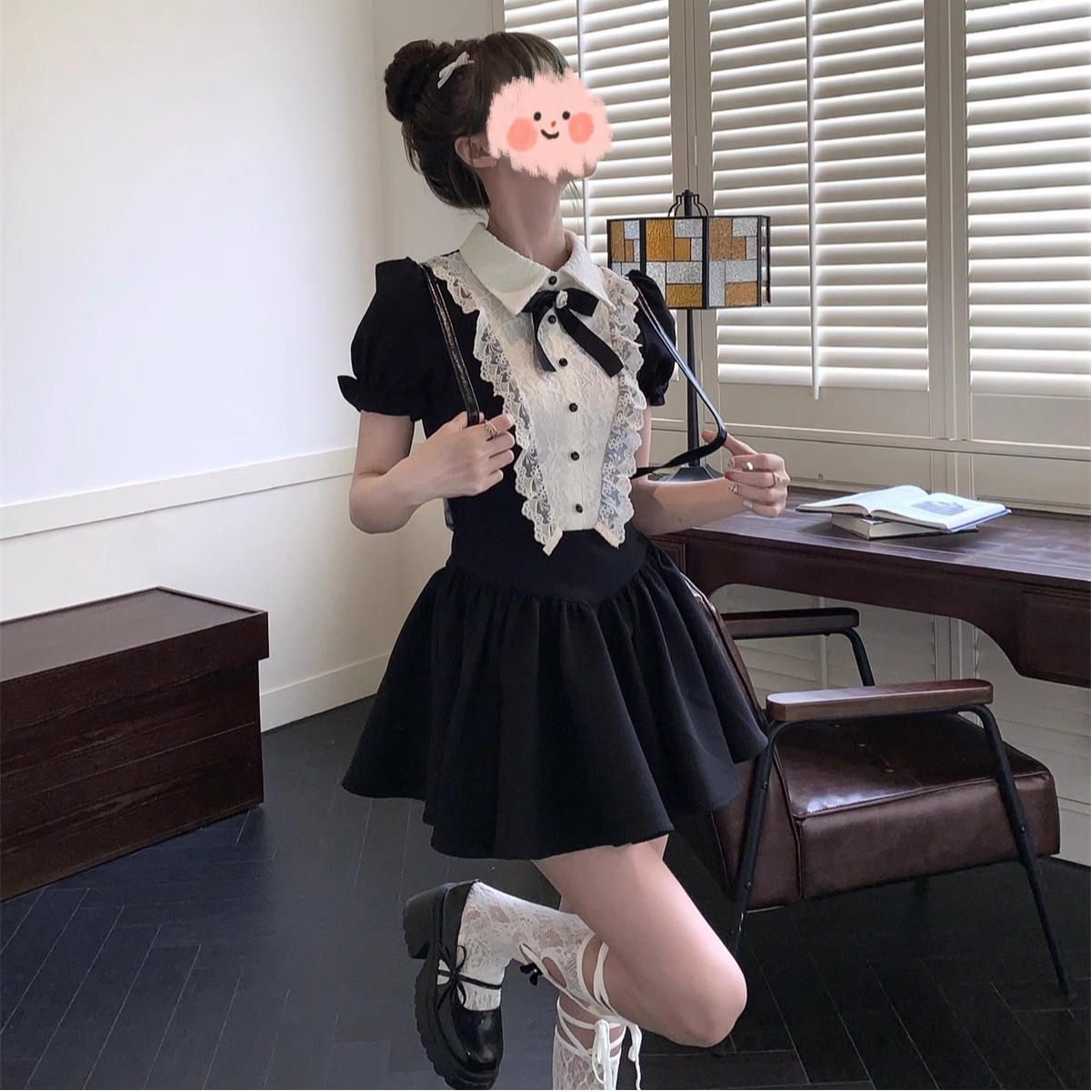 黑白撞蕾丝蓬蓬裙短裙学院法式复古千金裙