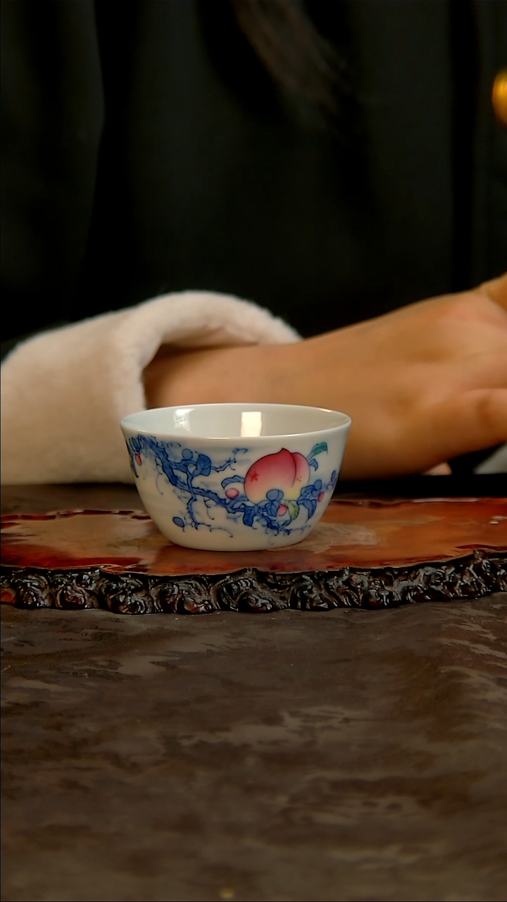 【闪购商品】青花手绘桃子主人杯