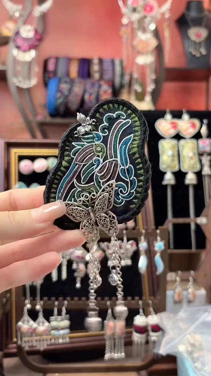 织绣 云织谣民族风精美饰品   29