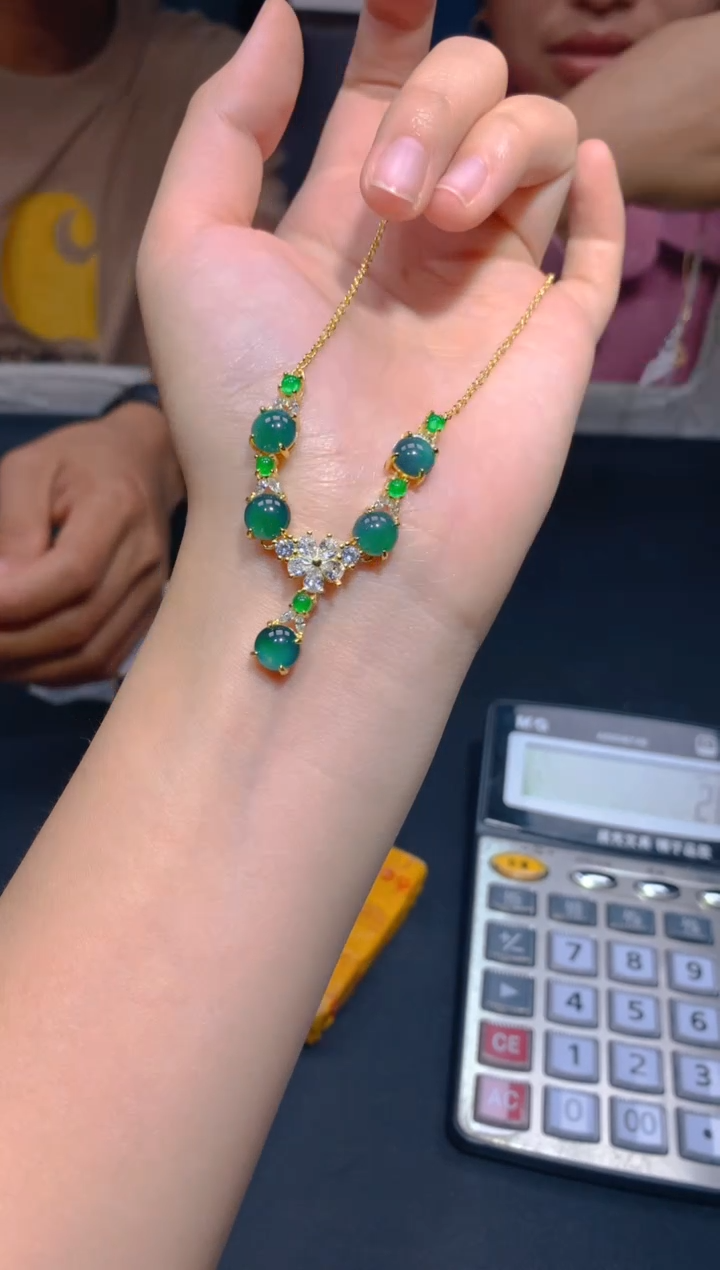 【闪购商品】定制翡翠未镶嵌64多样性发货(发其一）
