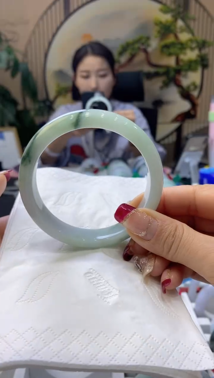 【闪购商品】翡翠手镯未镶嵌99908055