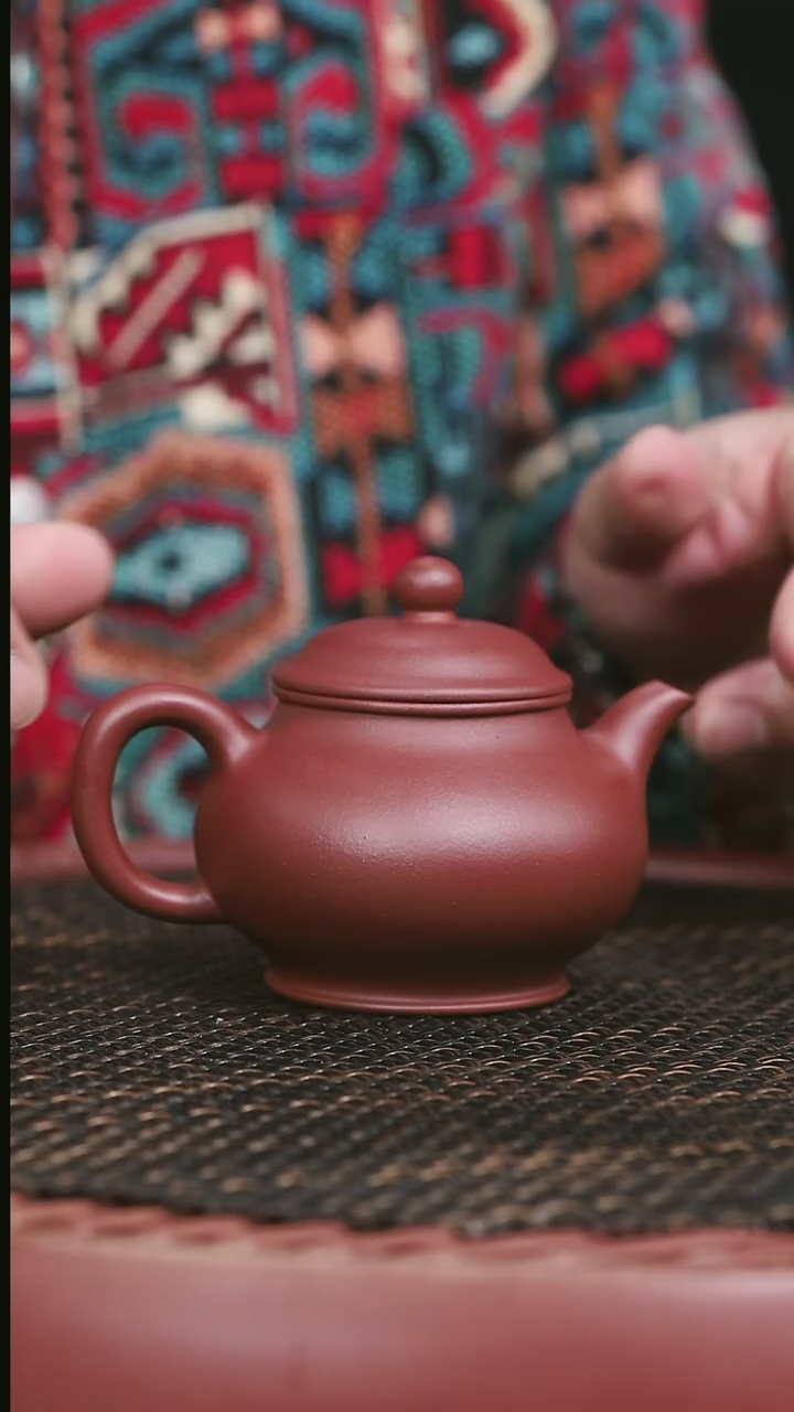 【闪购商品】紫砂红皮龙17号潘壶170CC微微暇