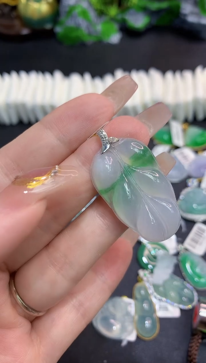 翡翠18K金镶嵌吊坠(不含链)1111