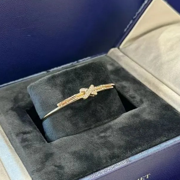99新 Chaumet/尚美 小花攀攀缘系一生 欢缘 手镯 玫瑰金