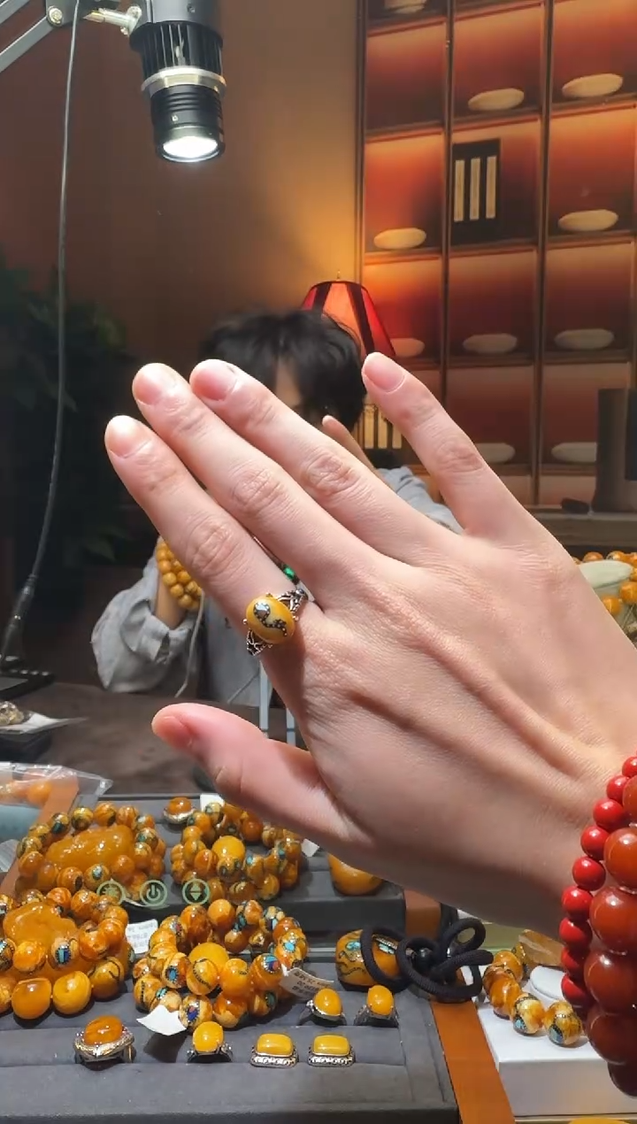 蜜蜡颈饰银S925镶嵌5469天然蜜蜡珠宝奇石