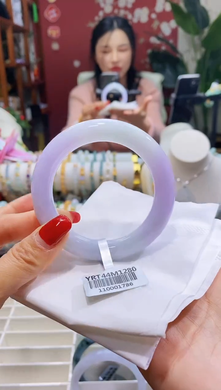 【闪购商品】翡翠手镯（圆镯）未镶嵌23胖圆55-57/11.8*11.5