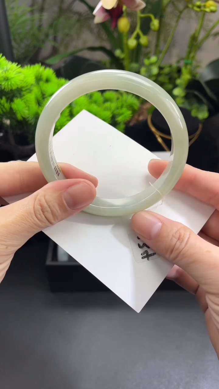 【闪购商品】翡翠手镯未镶嵌手镯