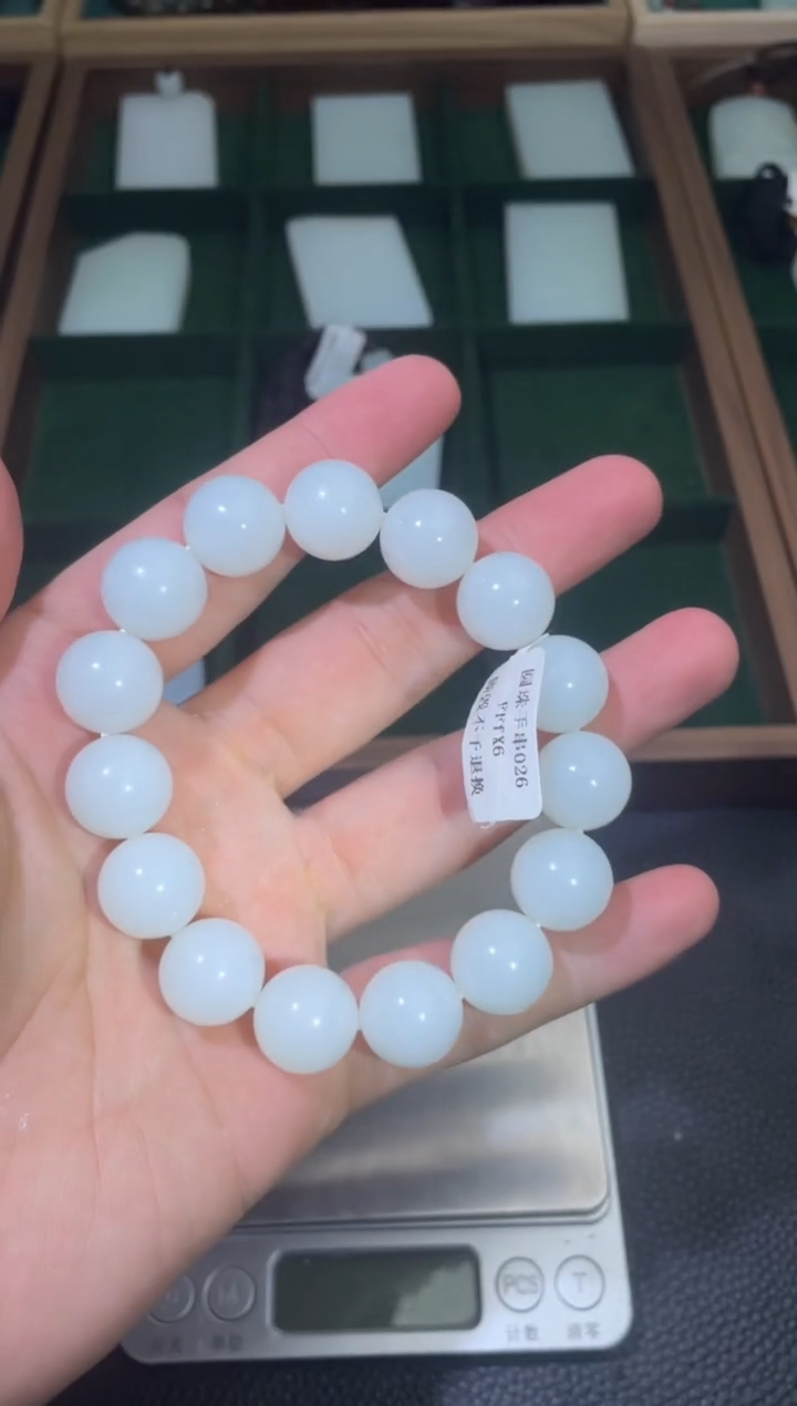 未镶嵌手串和田玉手串卡14