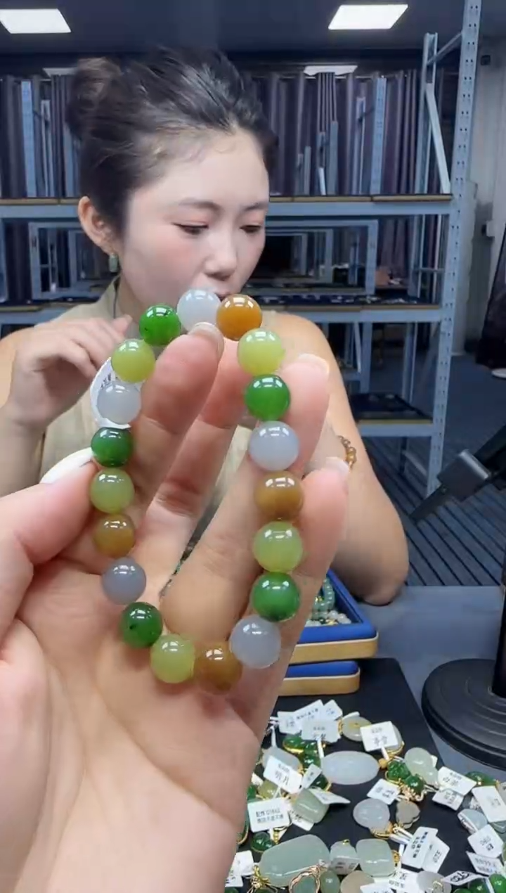 手串未镶嵌和田玉1