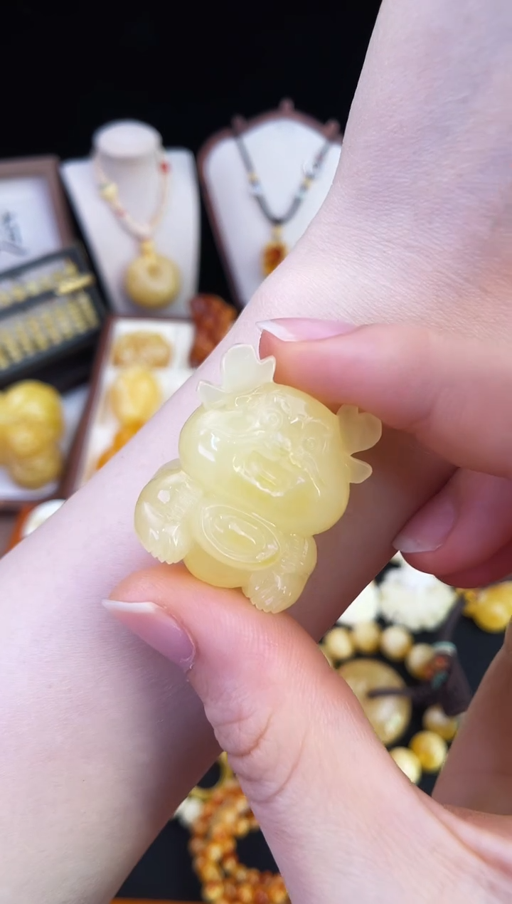 琥珀未镶嵌珠宝奇石皮*柒月