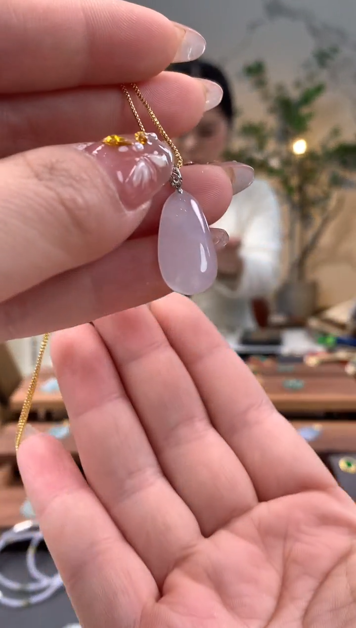 【闪购商品】翡翠吊坠(不含链)18K金镶嵌福瓜