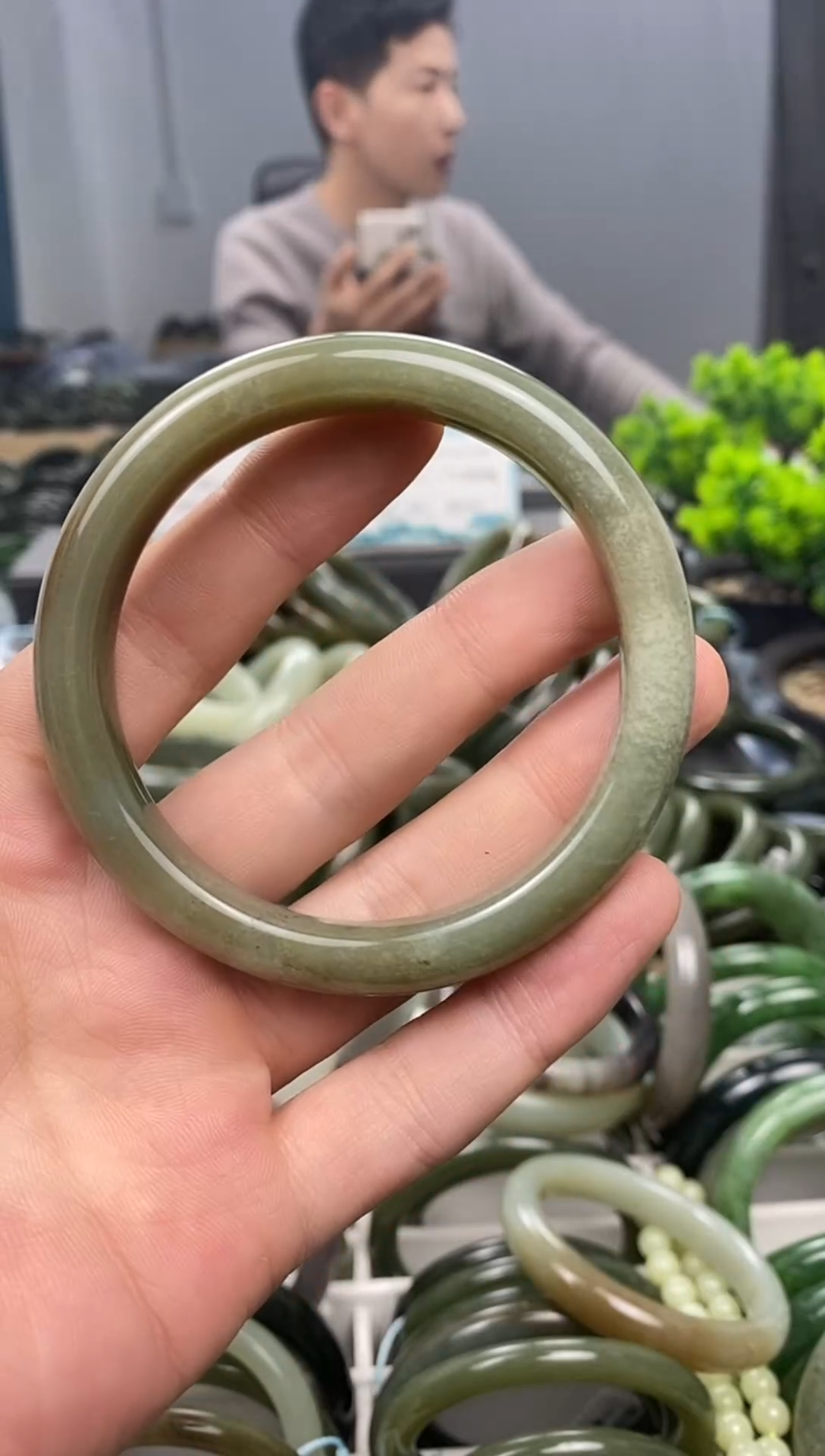 未镶嵌手镯和田玉60