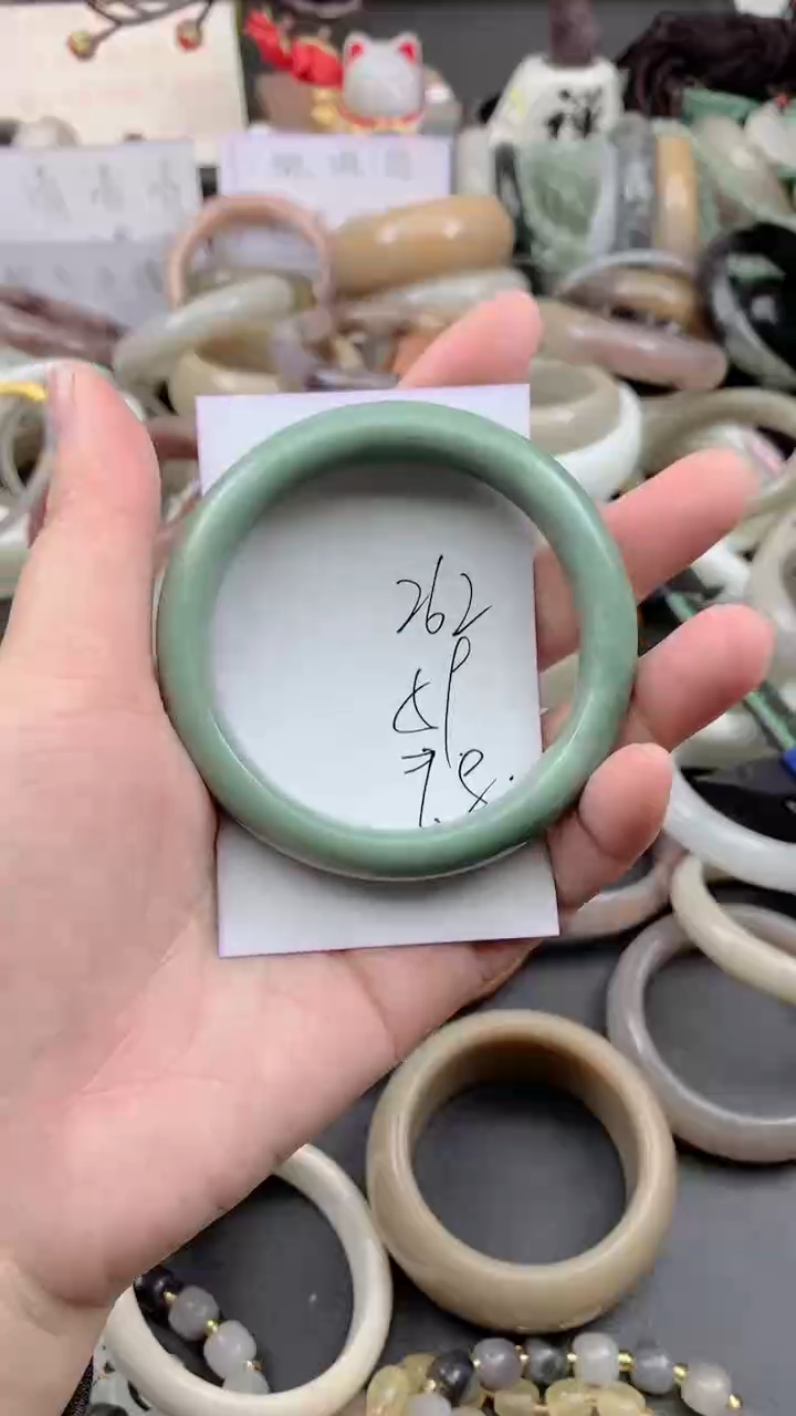 未镶嵌手镯石英质玉262