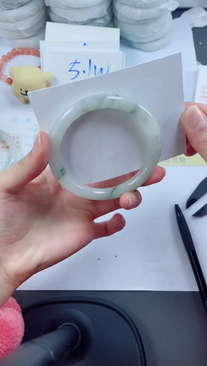 【闪购商品】石英质玉手镯未镶嵌216-60.1