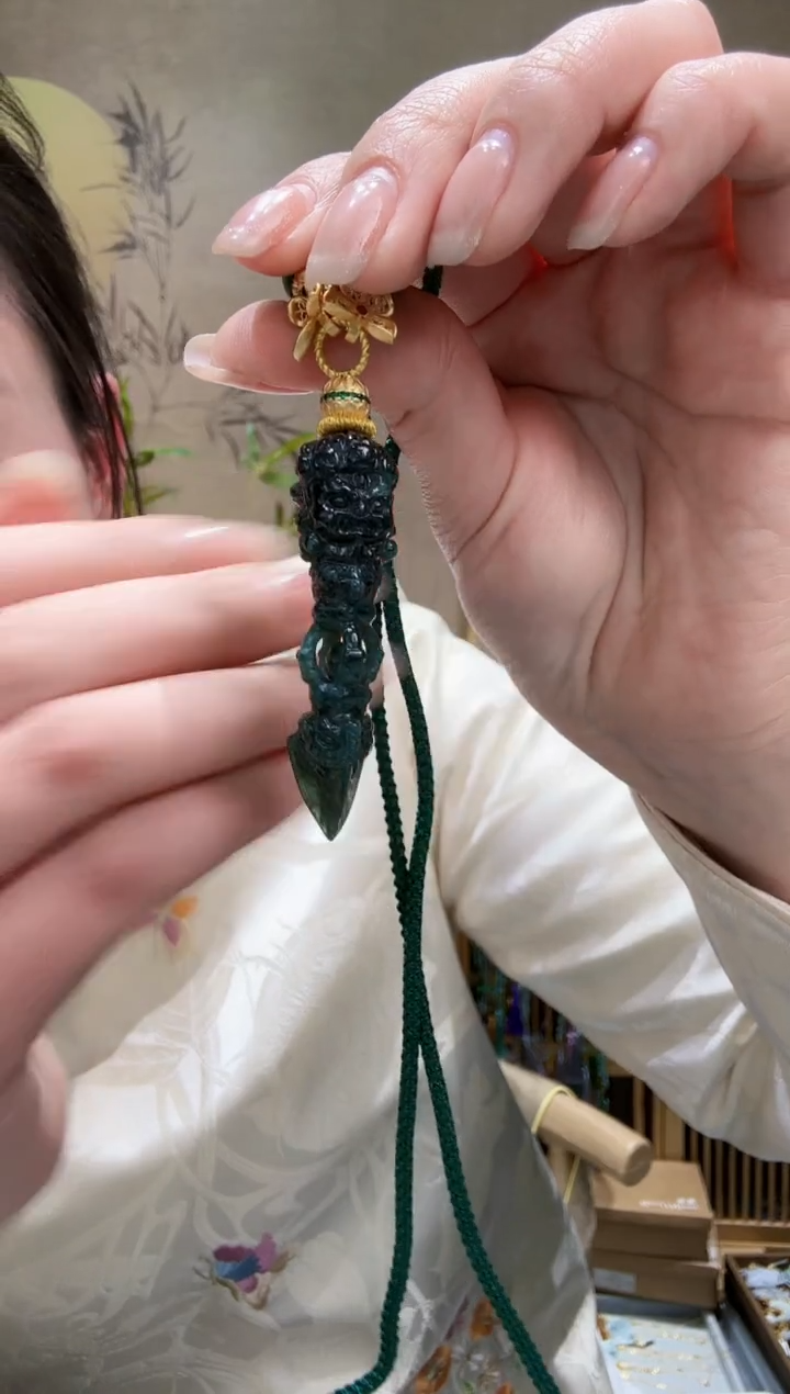 【闪购商品】翡翠颈饰未镶嵌吊坠