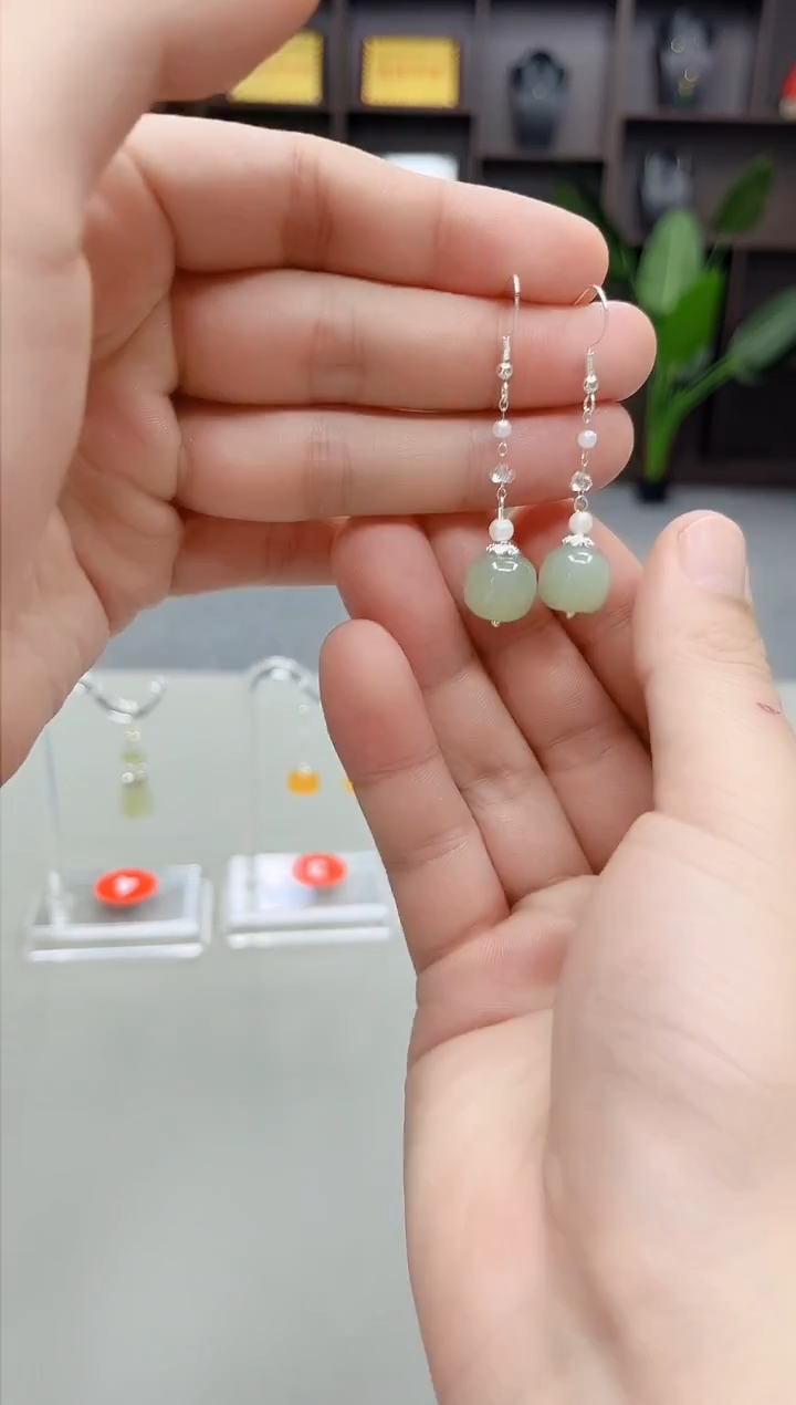 未镶嵌和田玉（青白玉）耳饰A03