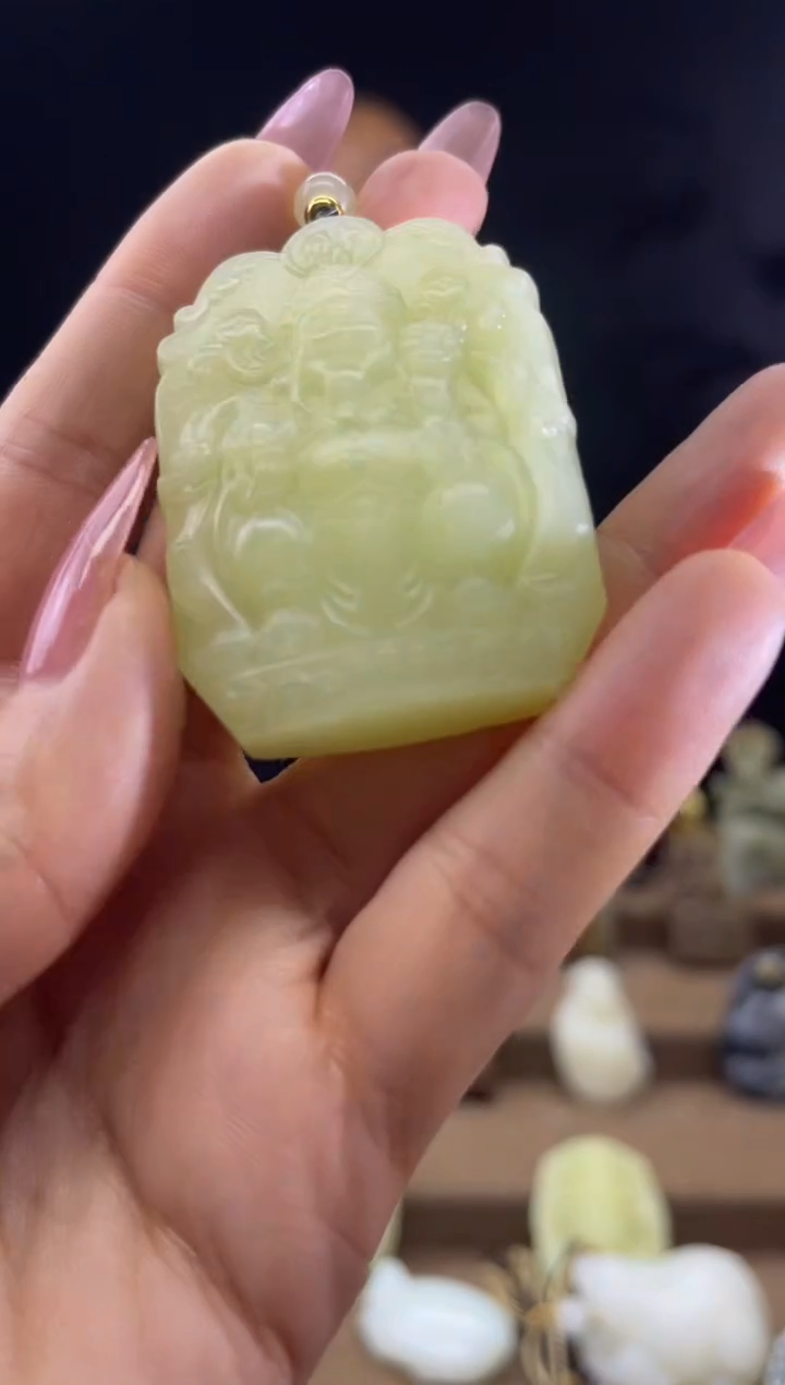 颈饰未镶嵌和田玉1