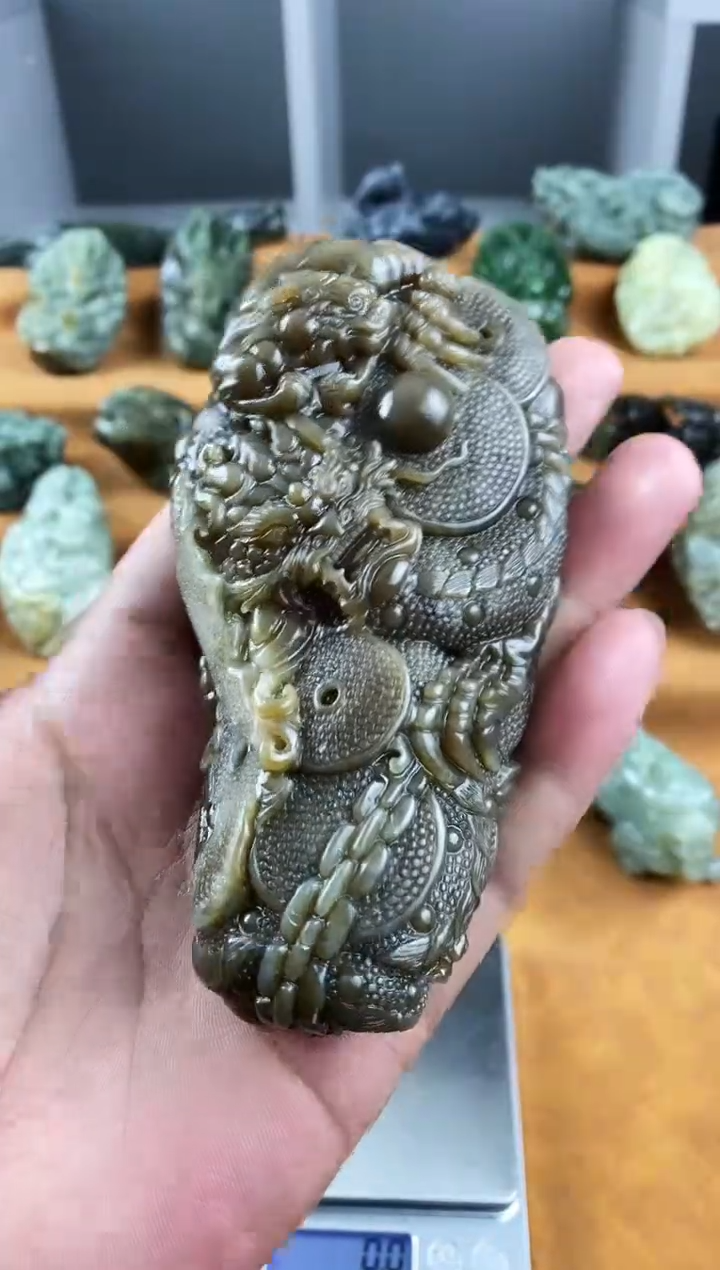 未镶嵌和田玉把件1