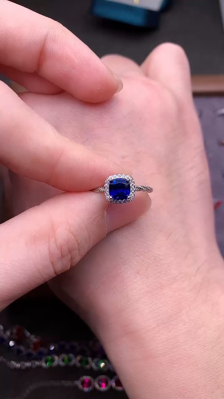 【闪购商品】蓝宝石戒指银S925镶嵌.....