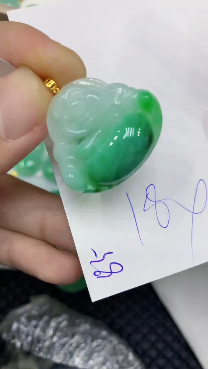 颈饰18K金镶嵌翡翠翡翠111111