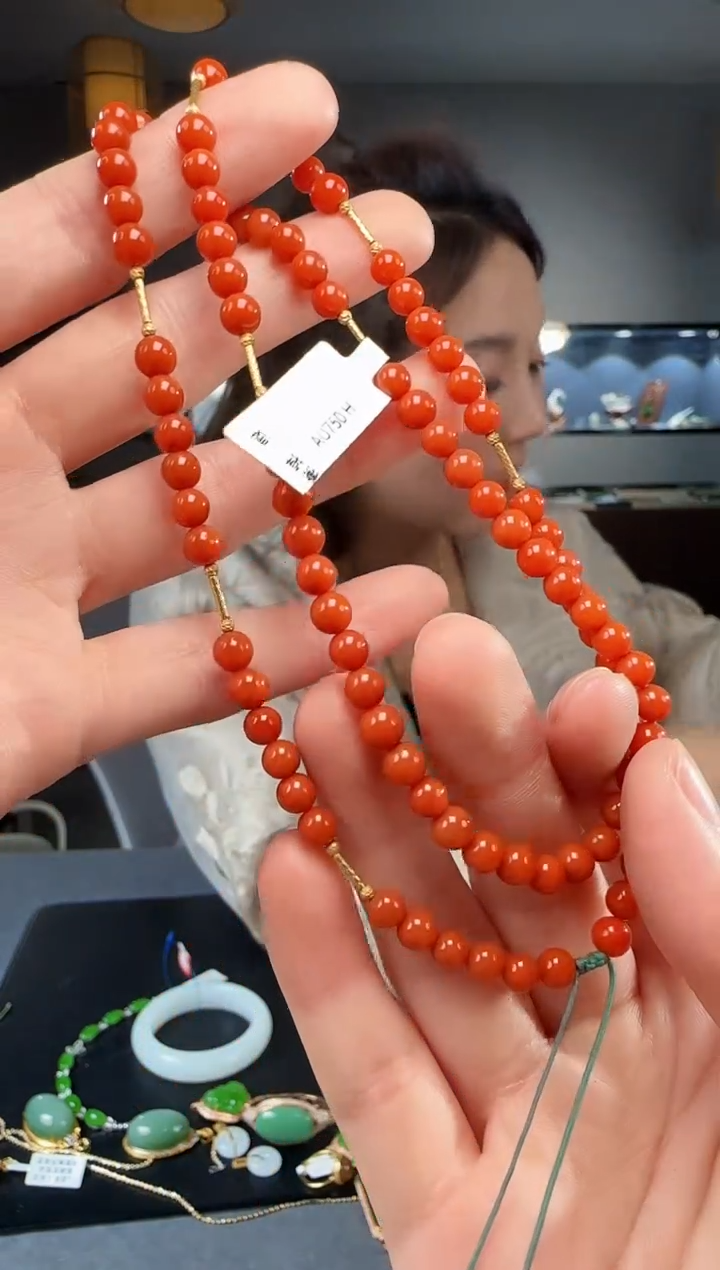 【闪购商品】南红玛瑙颈饰18K金镶嵌1