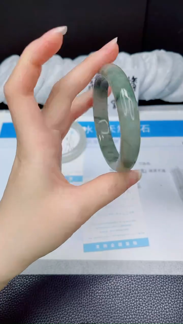 石英质玉手镯未镶嵌57-58.2