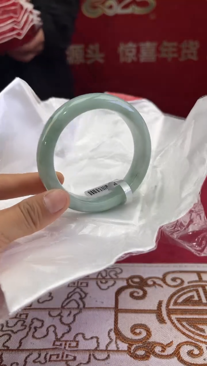 【闪购商品】翡翠手镯未镶嵌12翡翠手镯