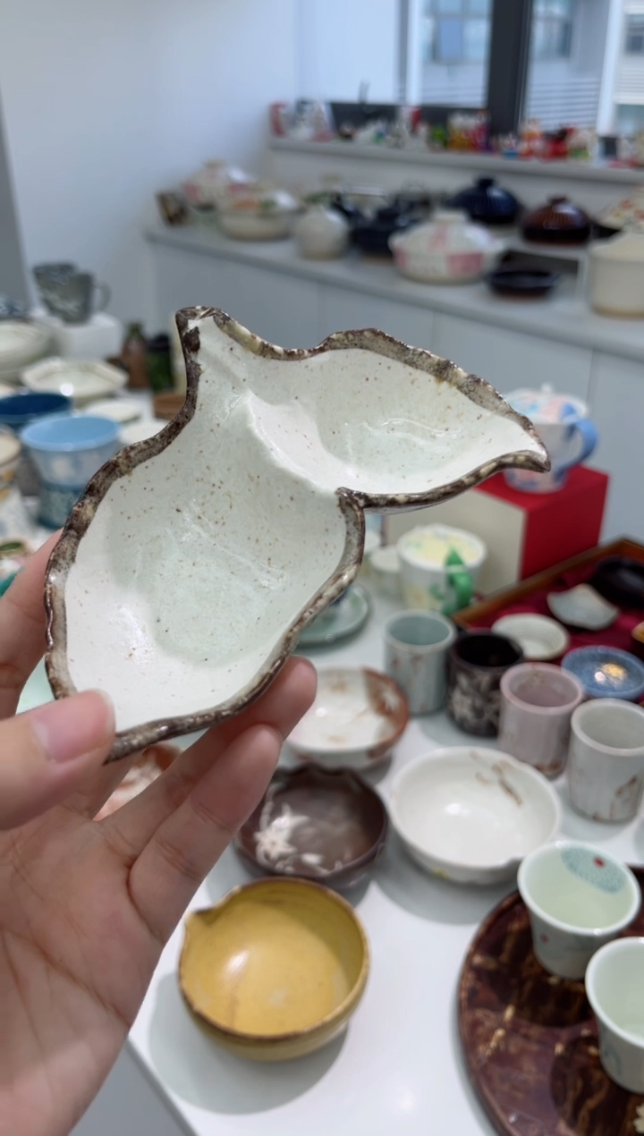 【闪购商品】瓷片渕茶粉引 双叶蘸料碟