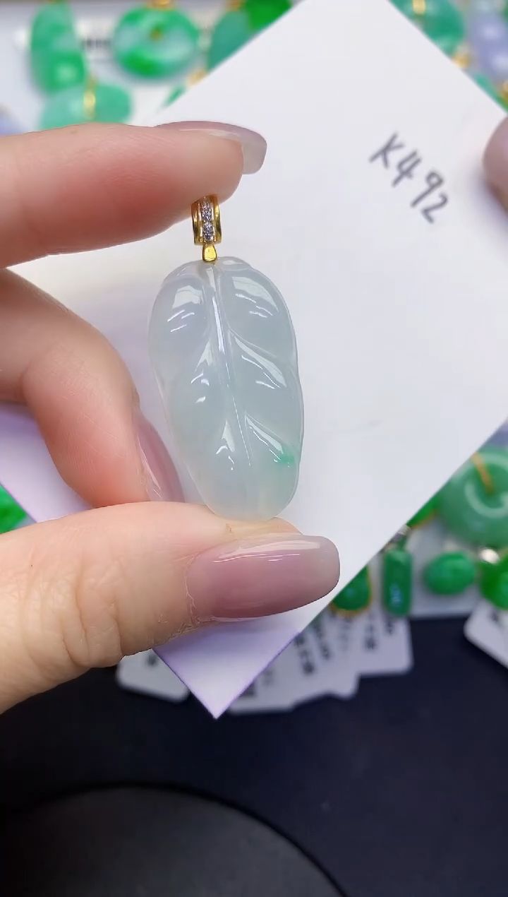 颈饰未镶嵌翡翠缅甸天然翡翠A货