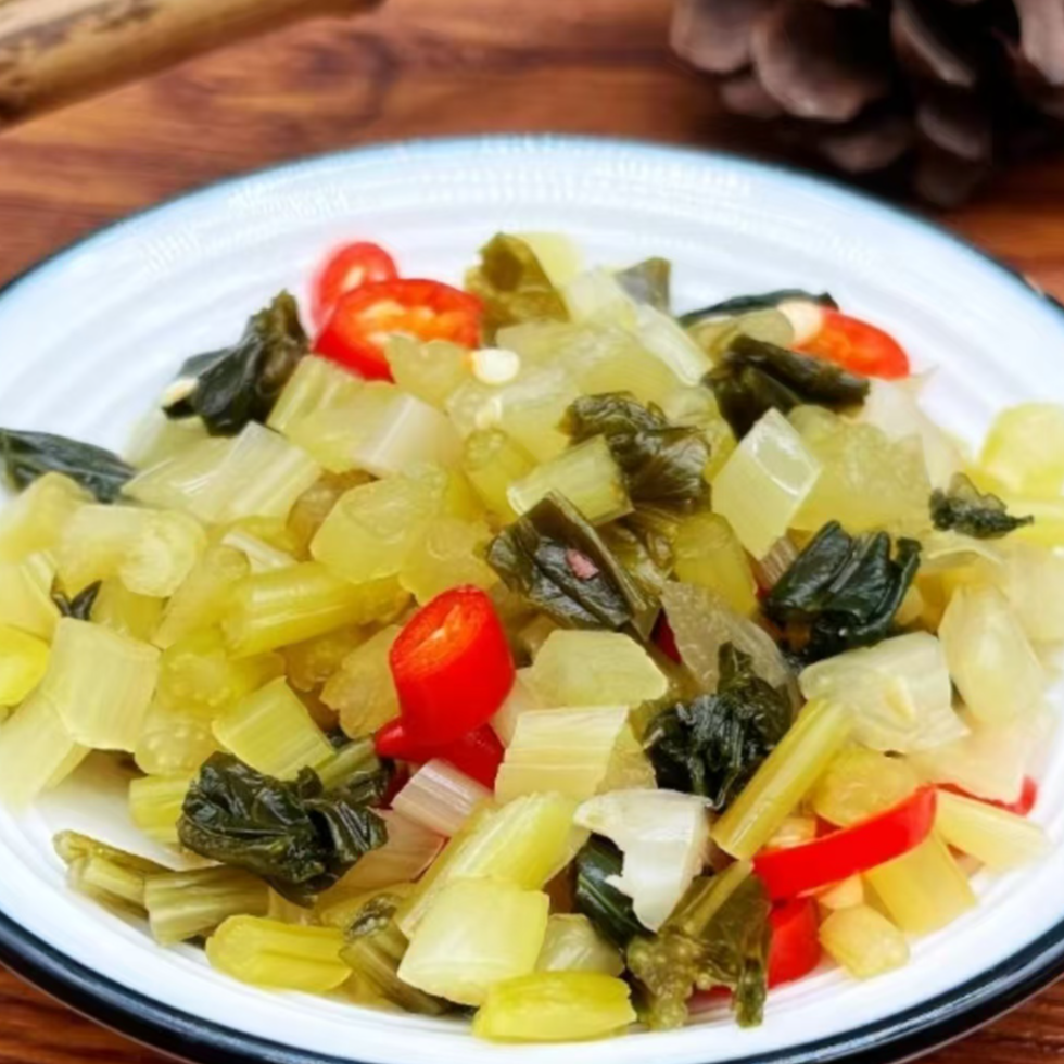 农村箭杆白菜（老家肥肠粉酸菜）