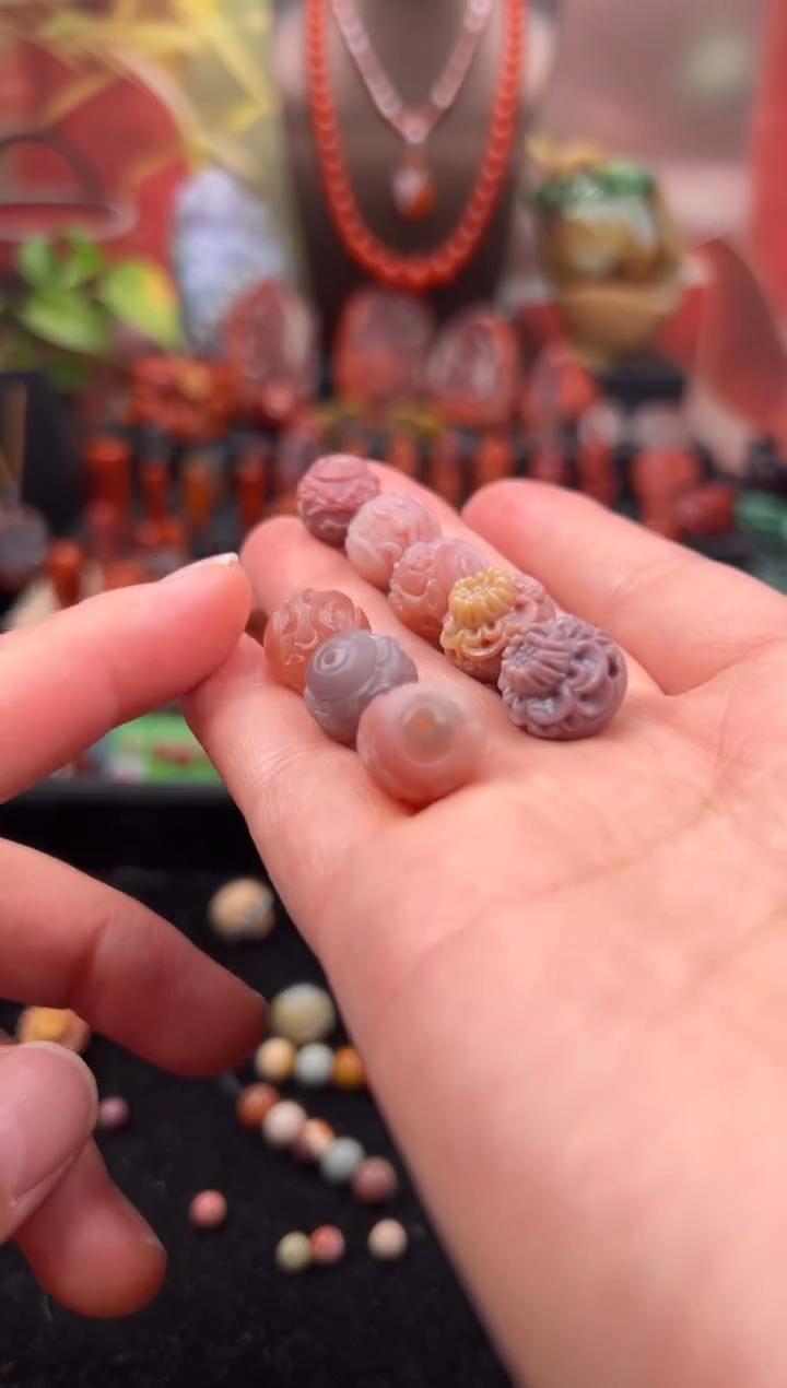 未镶嵌吊坠玛瑙/玉髓吊坠（多样性发其一）