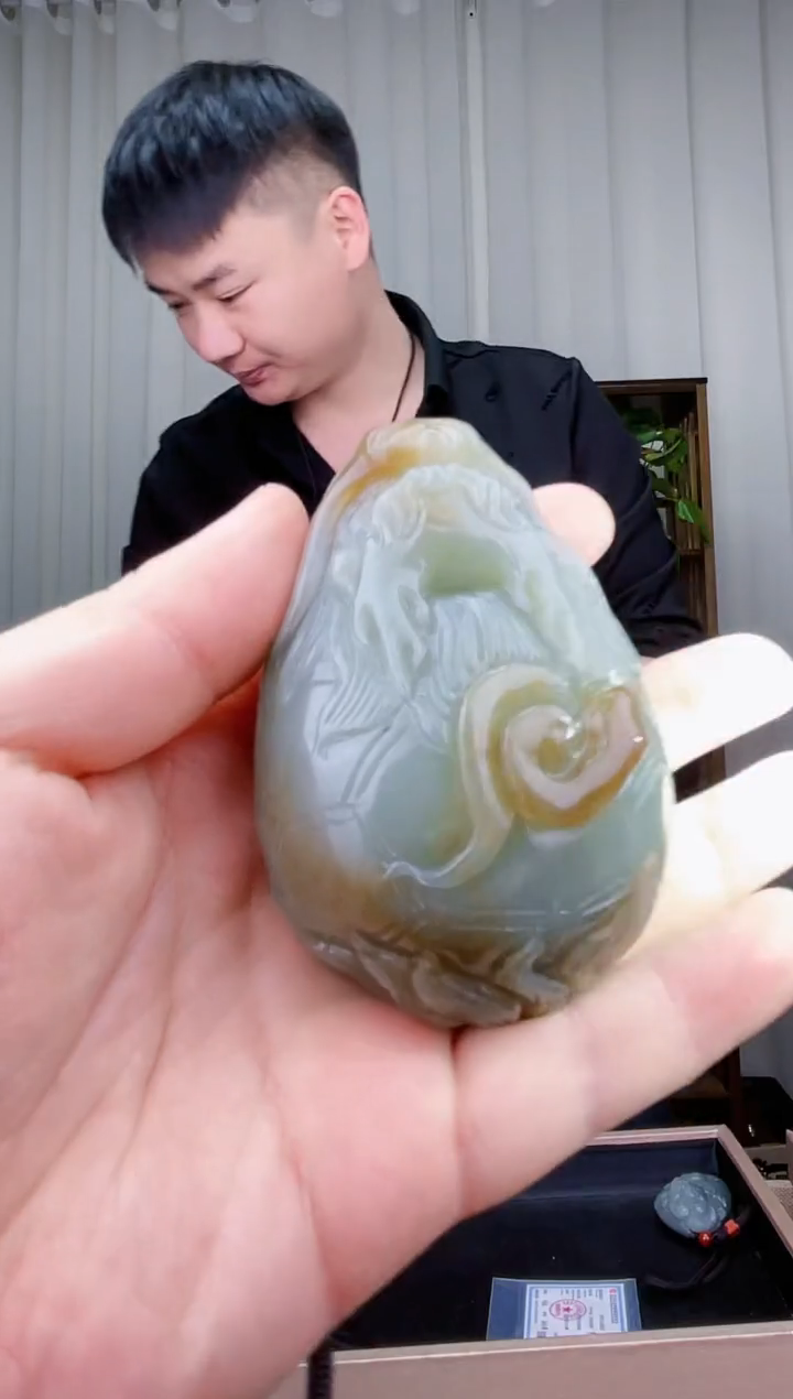 【闪购商品】和田玉挂件未镶嵌拍一发一，多样性发货！