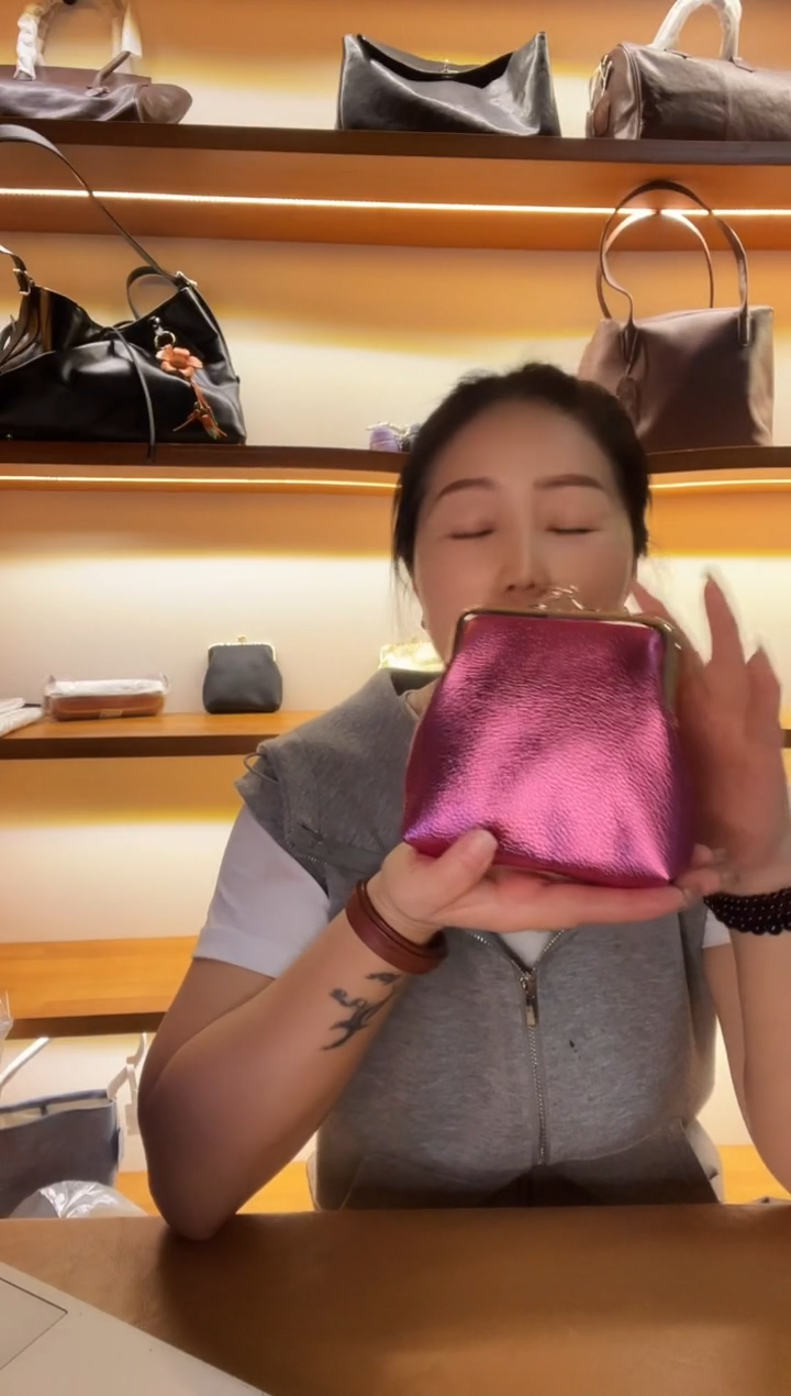 牛皮（革）高端订制时尚百搭女士手提斜跨包