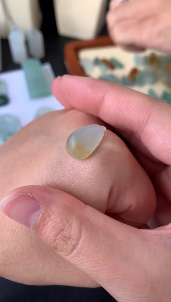 【闪购商品】定制翡翠未镶嵌翡翠