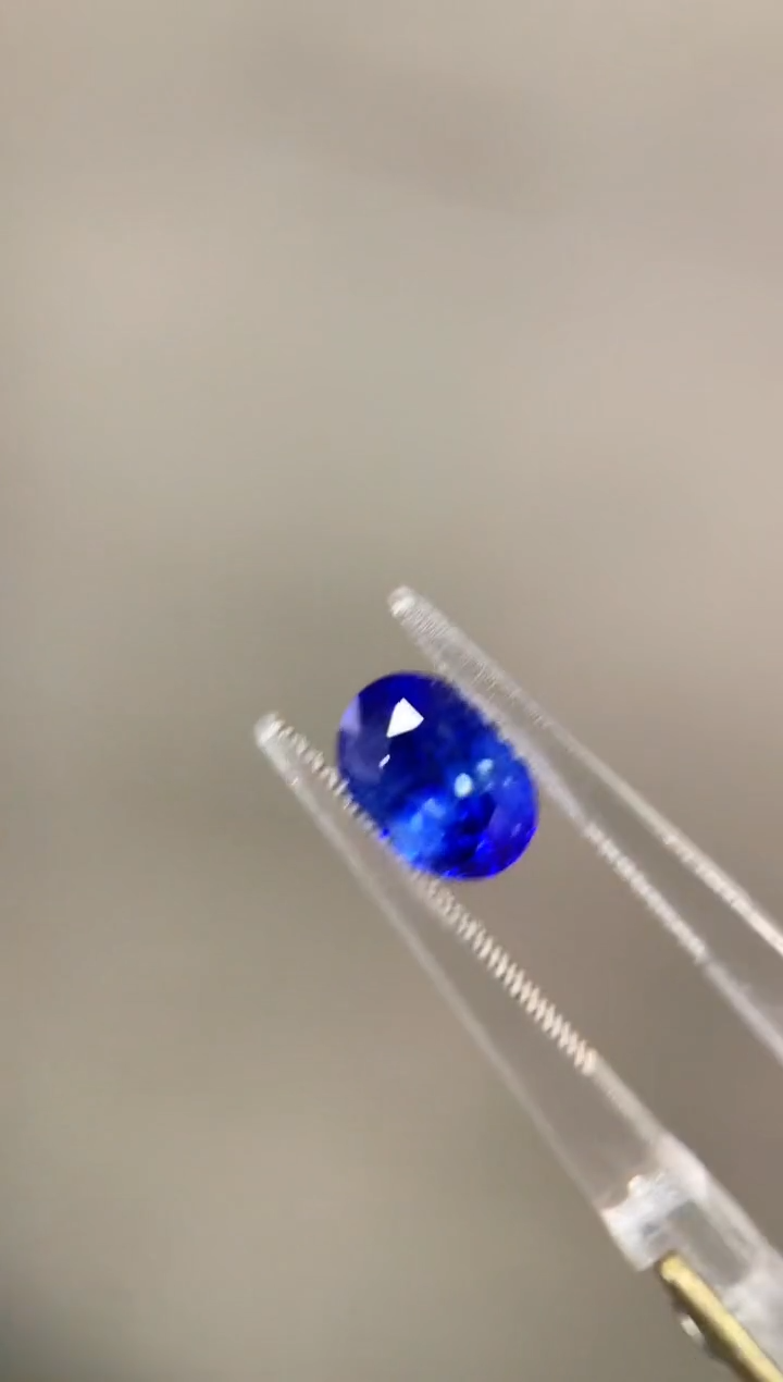 【闪购商品】蓝宝石裸石未镶嵌2.25ct GUILD