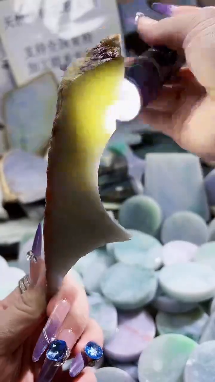 翡翠未镶嵌颈饰翡翠A货 江谭535
