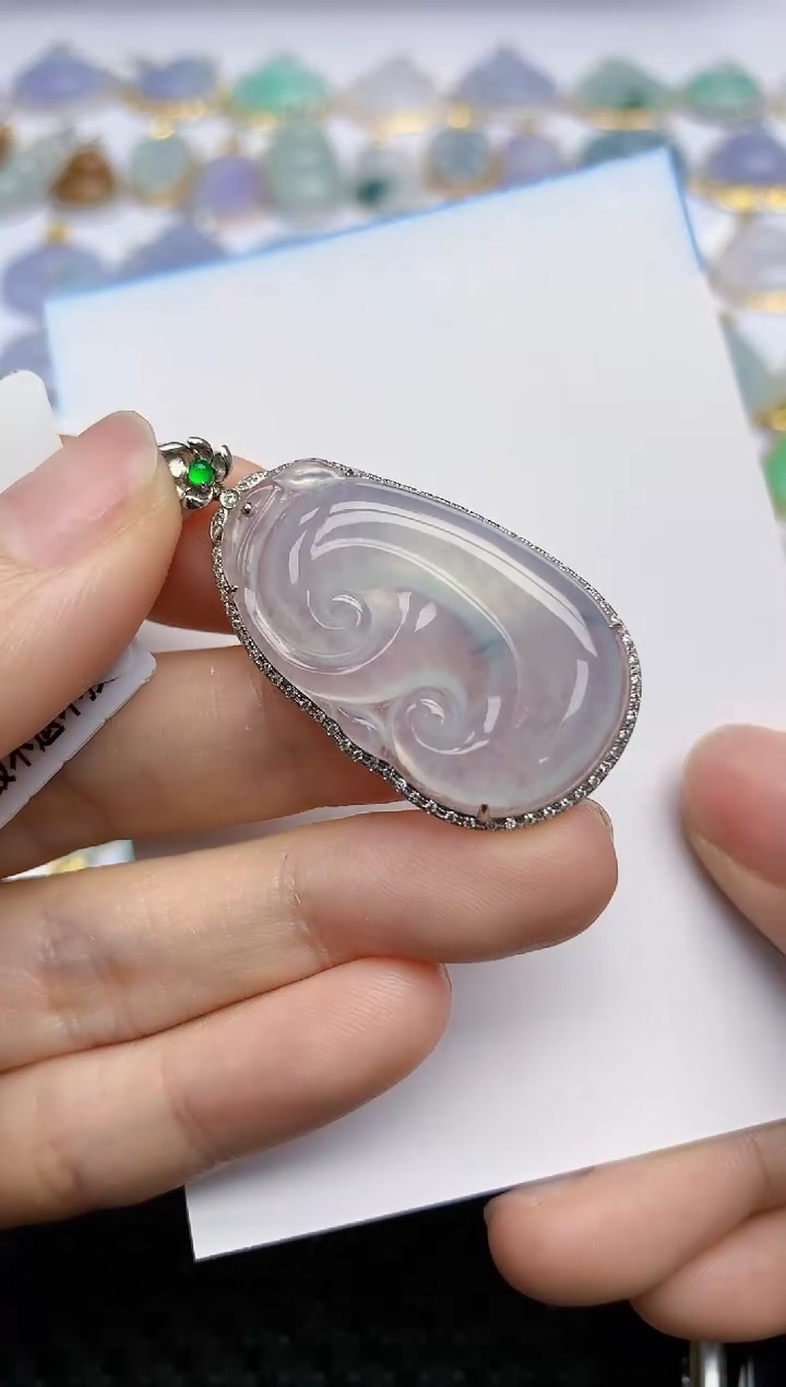 翡翠18K金镶嵌挂件天然翡翠A货