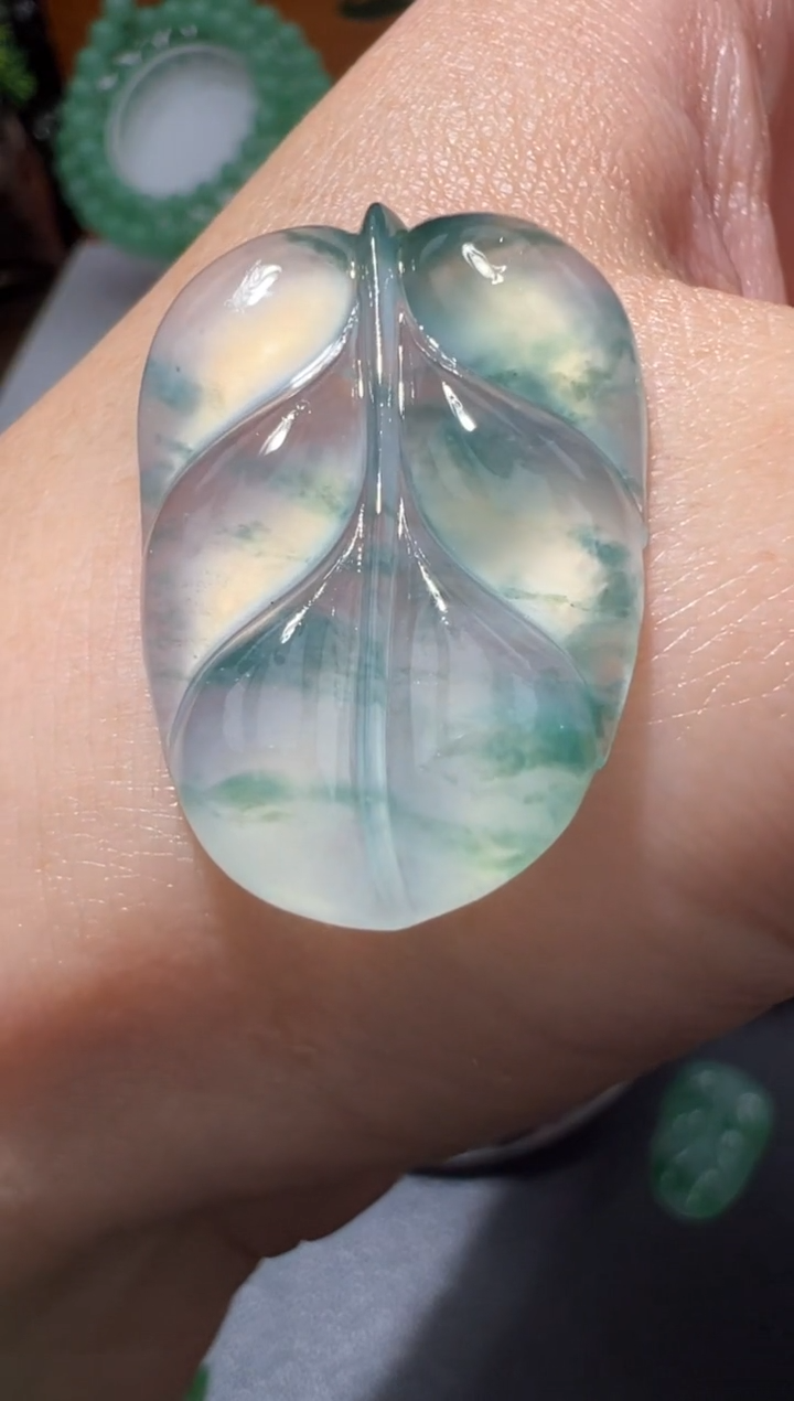 【闪购商品】定制翡翠未镶嵌28.2*19.3*4.0叶子