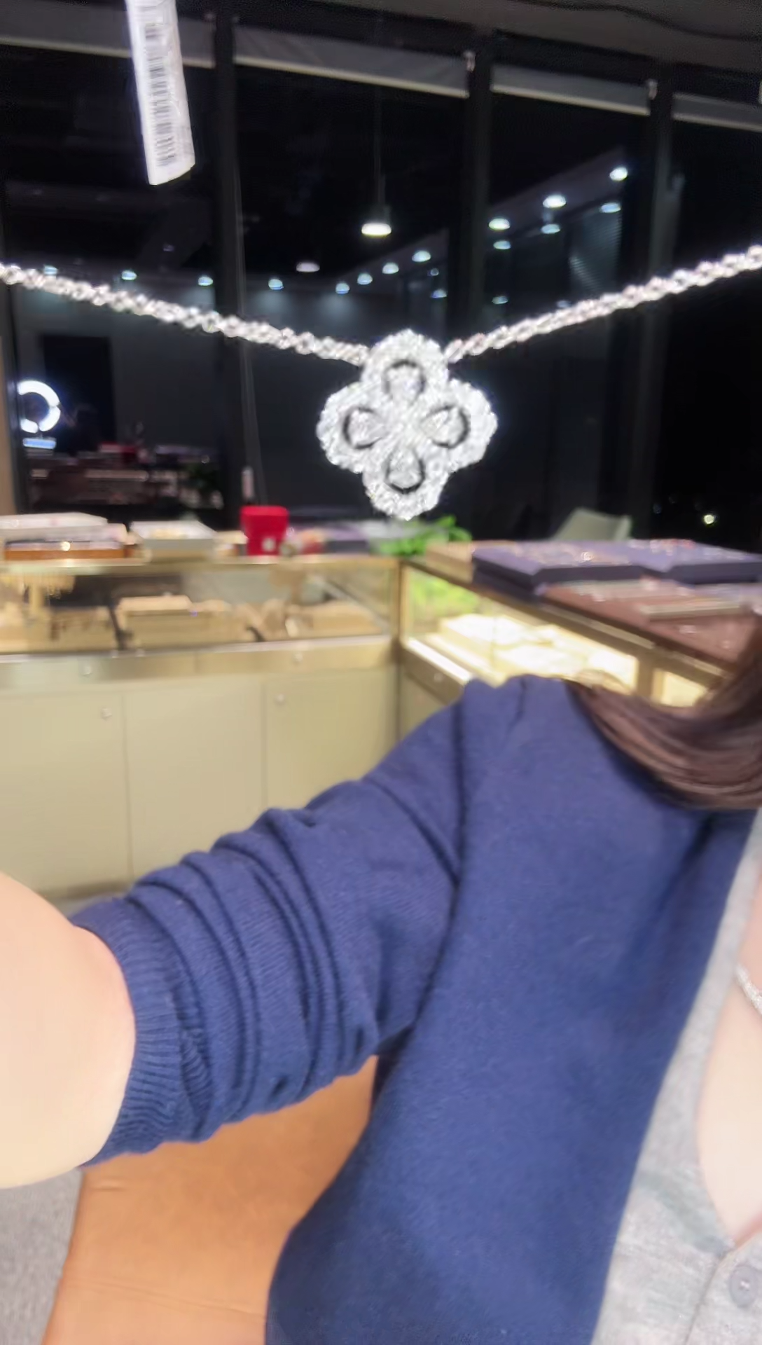 【闪购商品】钻石项链18K金镶嵌四叶花项链