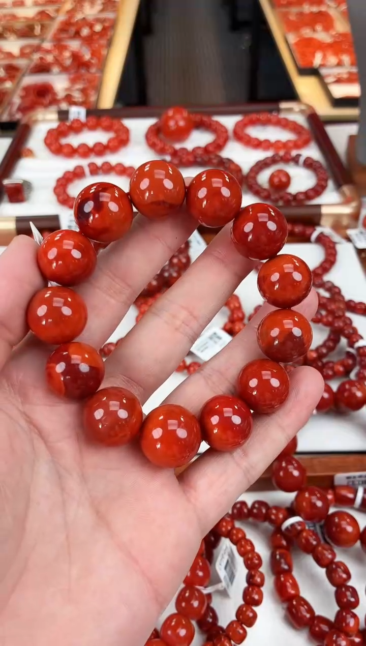 南红玛瑙瓦西手串17+未镶嵌一个/条