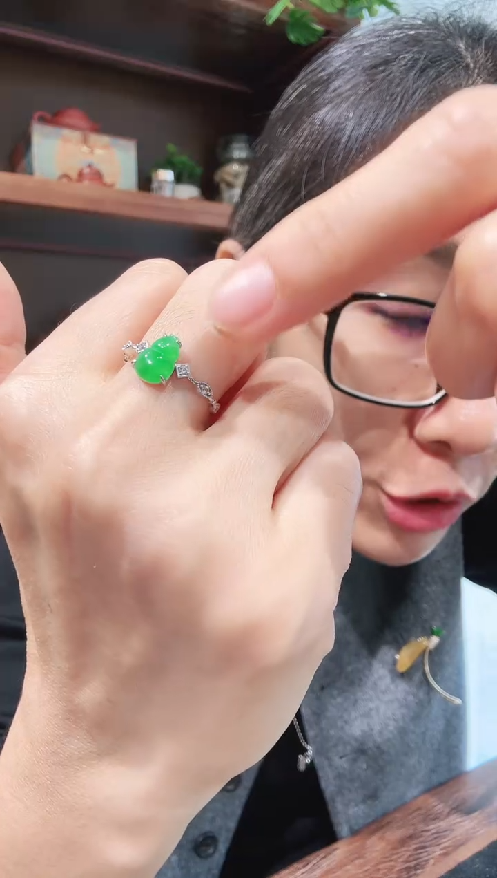 18K金镶嵌戒指翡翠00002800