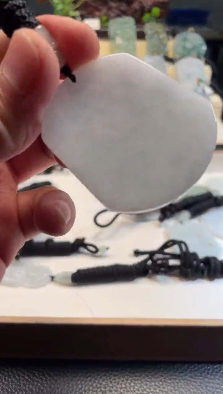 颈饰未镶嵌翡翠11/30/034