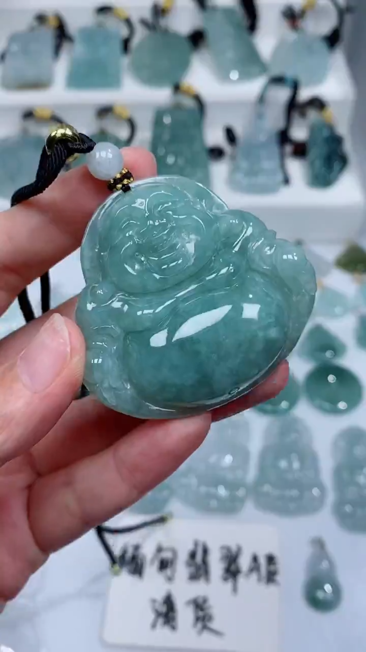 颈饰未镶嵌翡翠吊坠