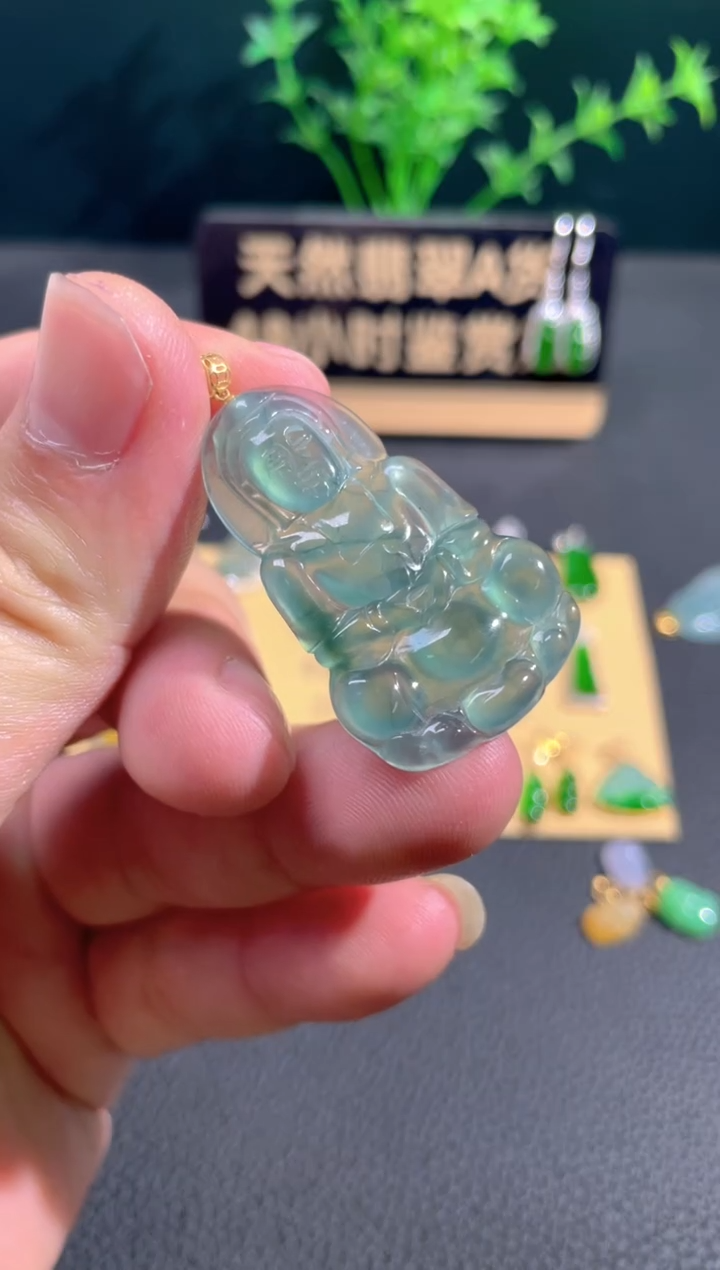 【闪购商品】翡翠颈饰18K金镶嵌翡翠