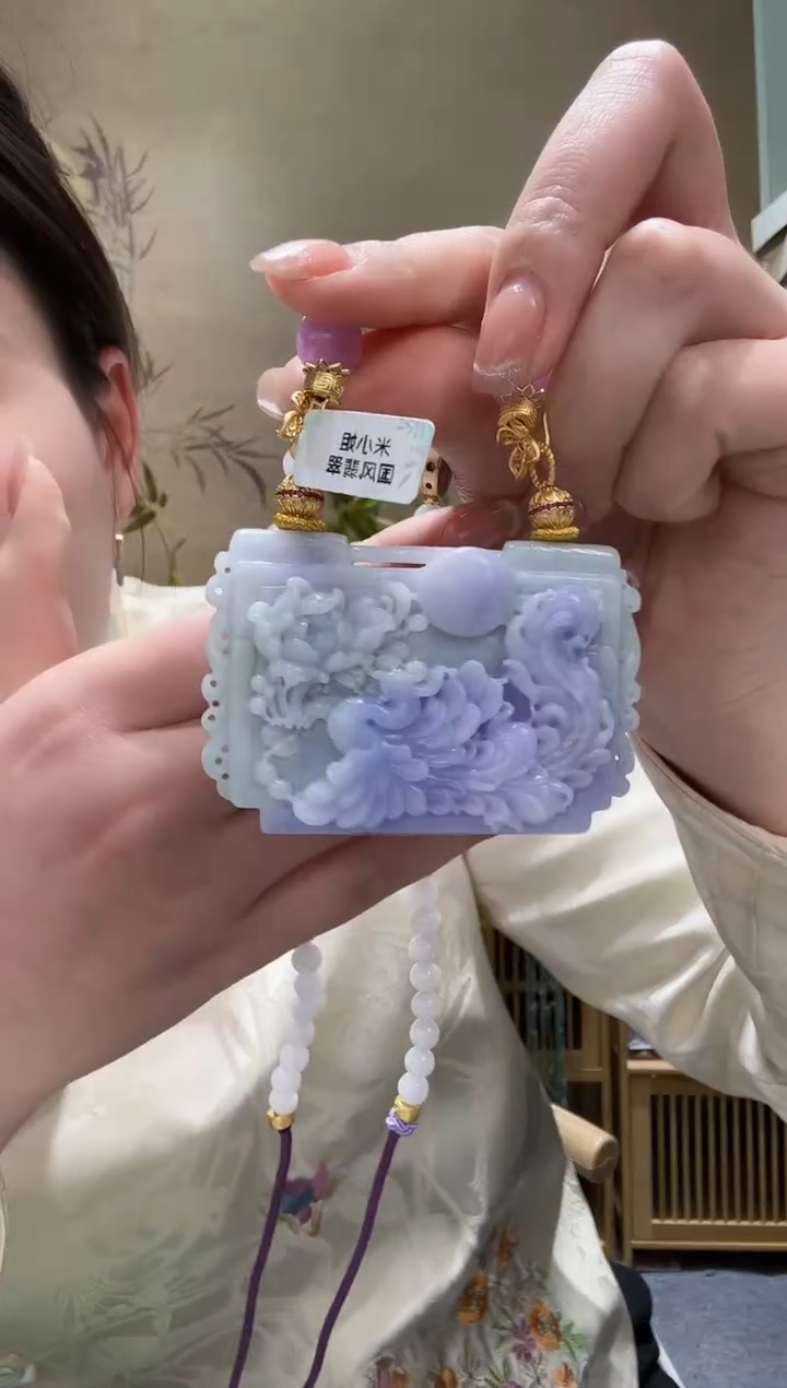 【闪购商品】翡翠颈饰未镶嵌吊坠